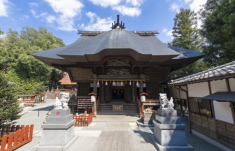 産泰神社外観