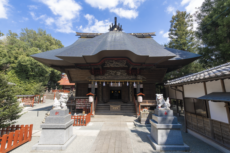 産泰神社外観