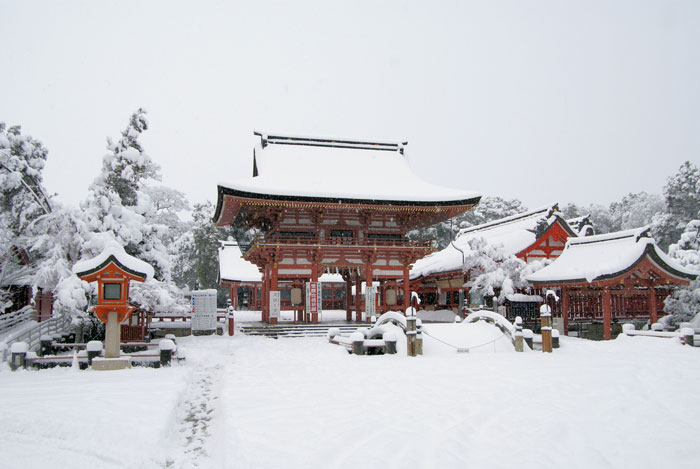 津島神社の雪景色の写真